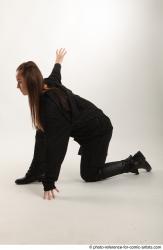 ANGELIA KNEELING POSE SITH